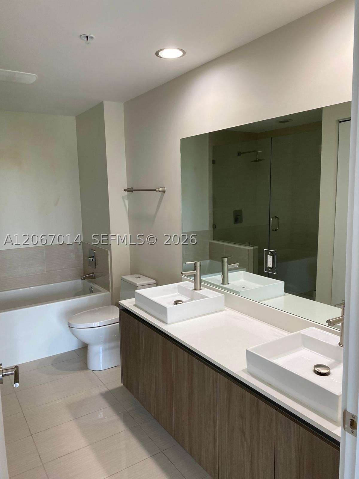 201 SW 17th Rd #310, Miami FL 33129