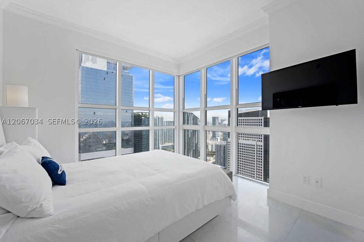 950 Brickell Bay Dr #4600, Miami FL 33131