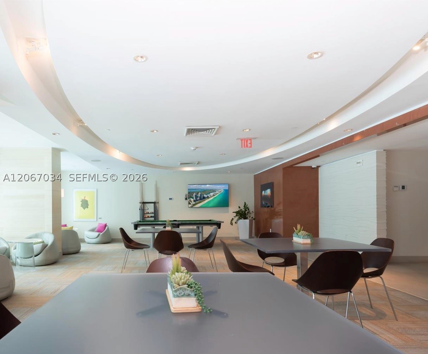 950 Brickell Bay Dr #4600, Miami FL 33131