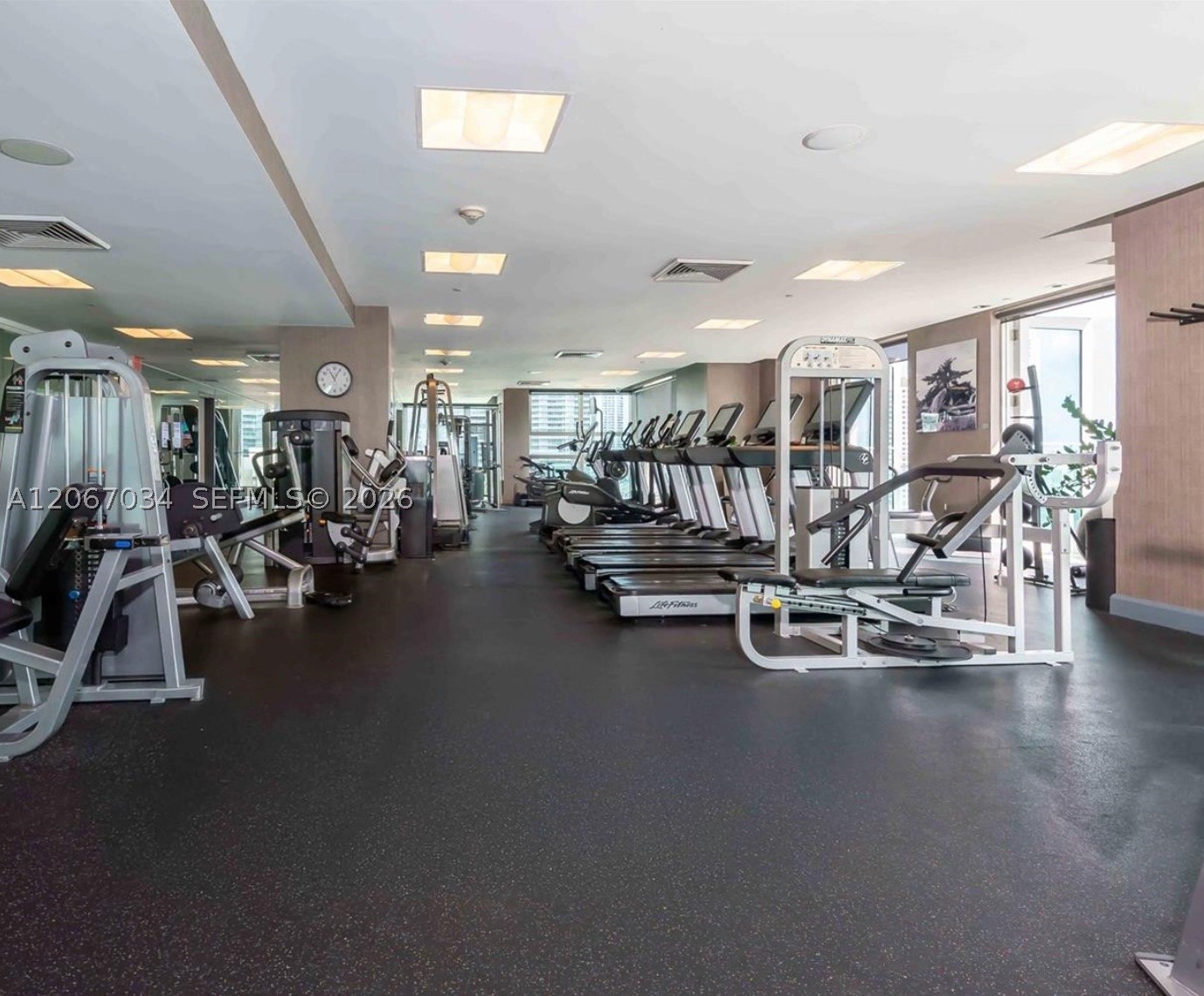 950 Brickell Bay Dr #4600, Miami FL 33131