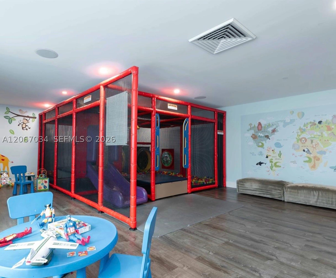 950 Brickell Bay Dr #4600, Miami FL 33131