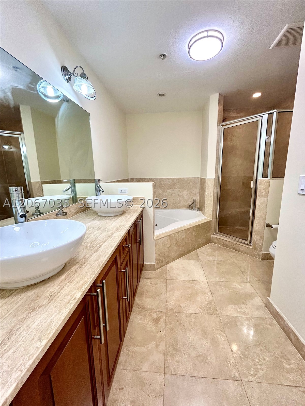 1650 Galiano St #307, Coral Gables FL 33134