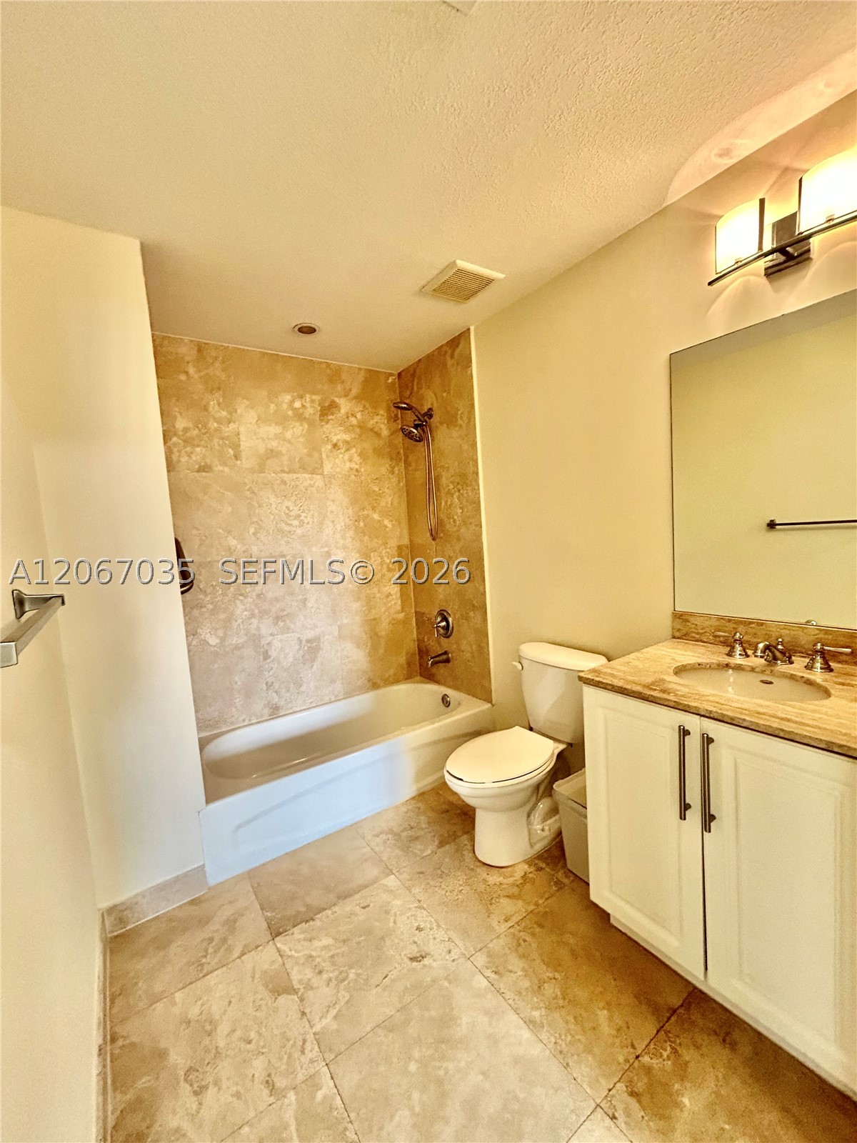 1650 Galiano St #307, Coral Gables FL 33134