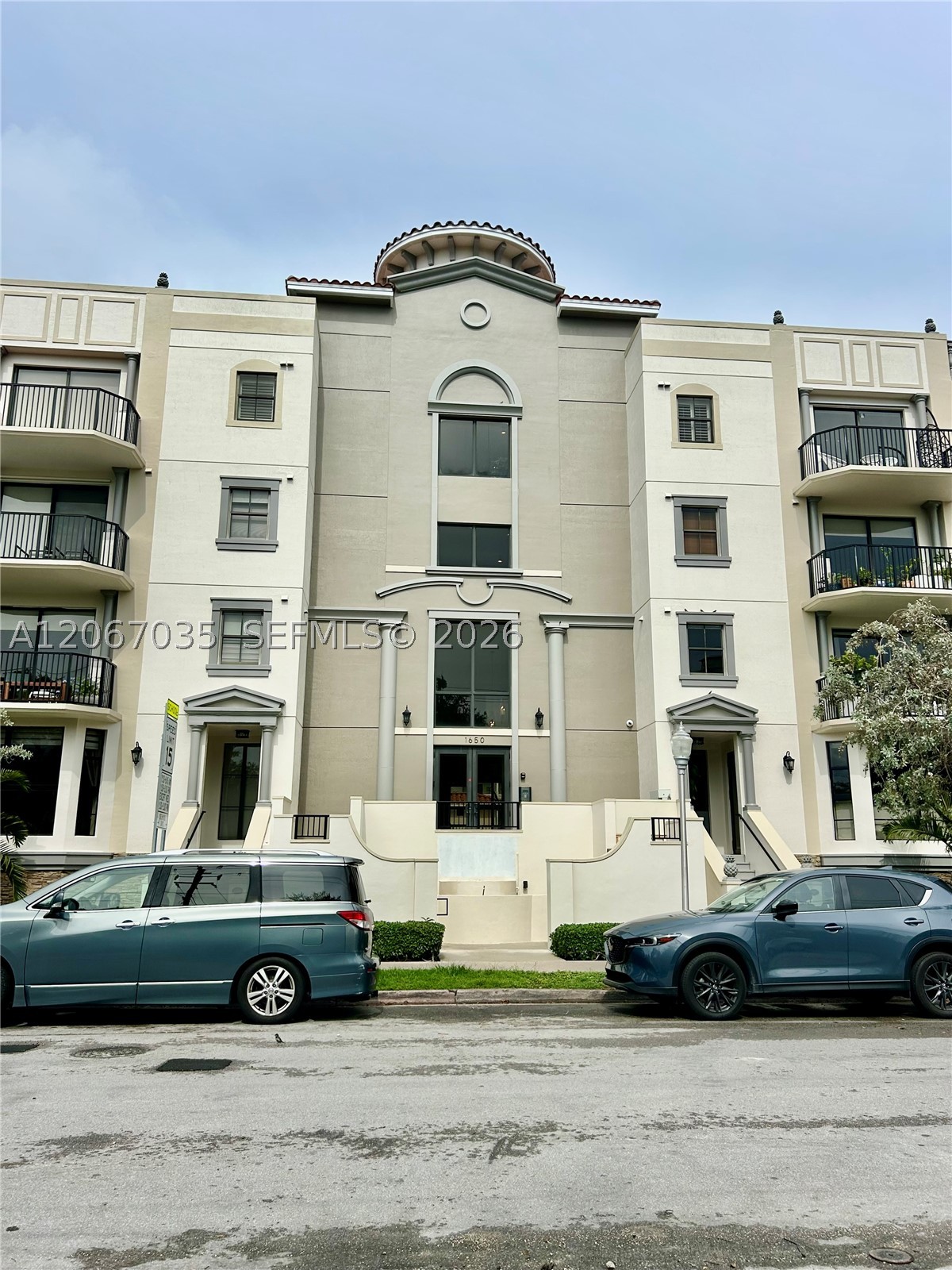 1650 Galiano St #307, Coral Gables FL 33134