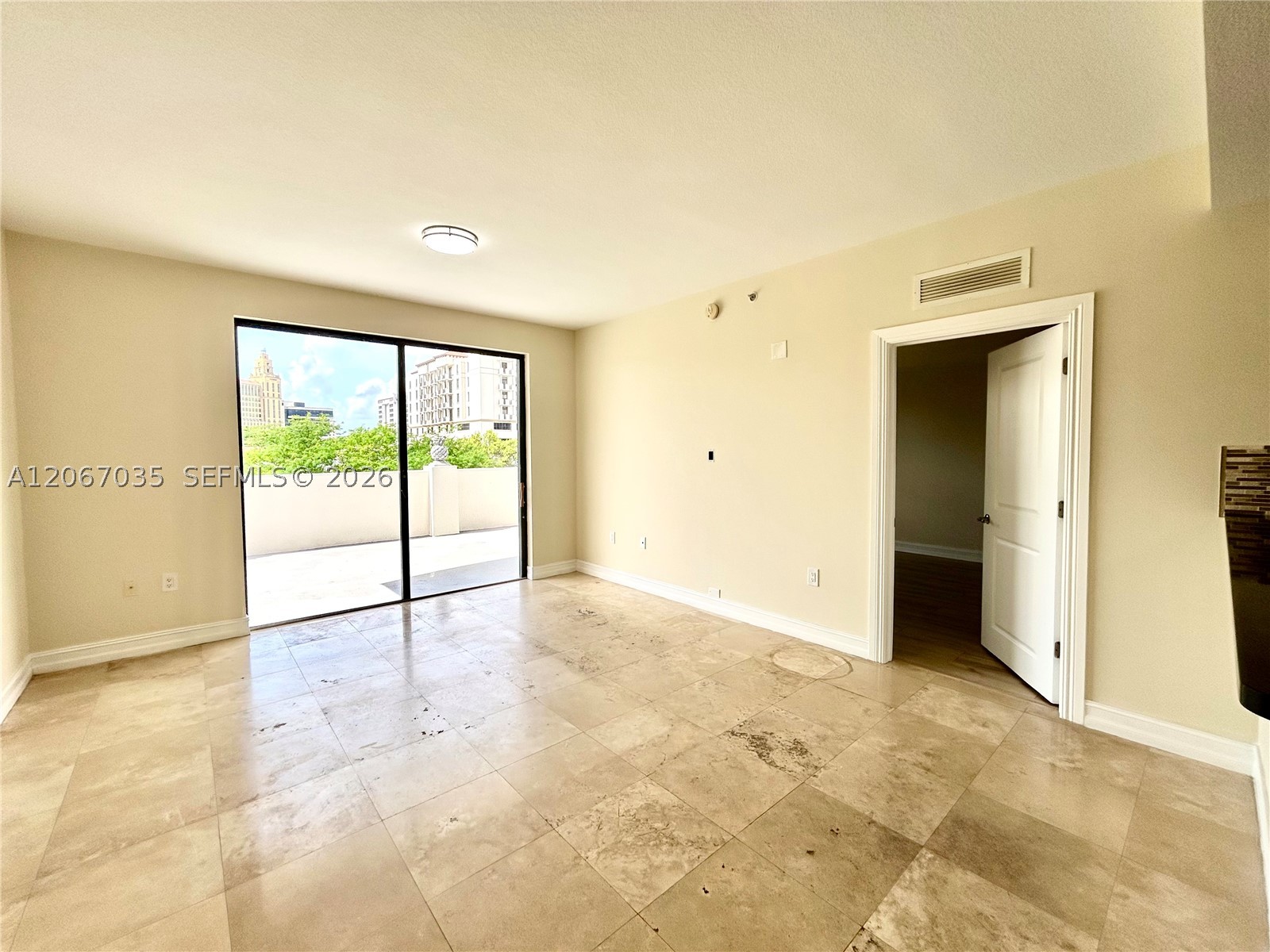 1650 Galiano St #307, Coral Gables FL 33134