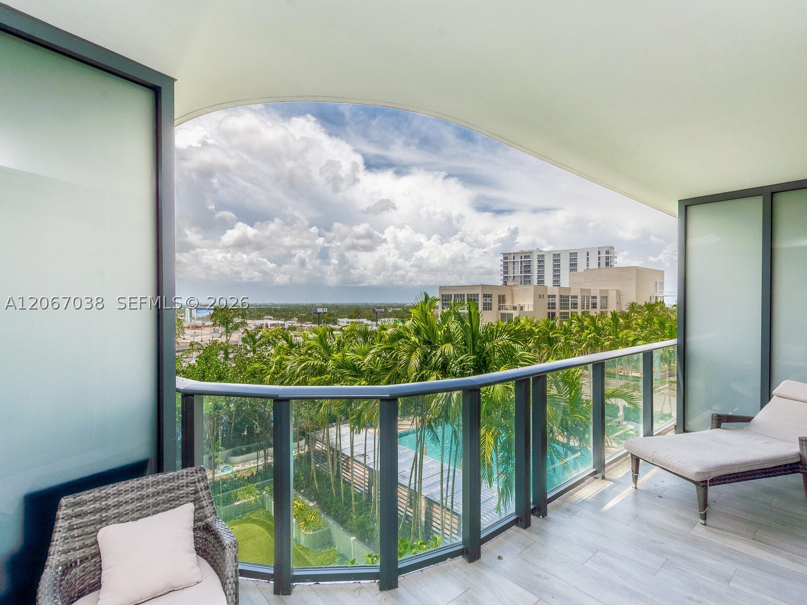 121 NE 34th St #1014, Miami FL 33137