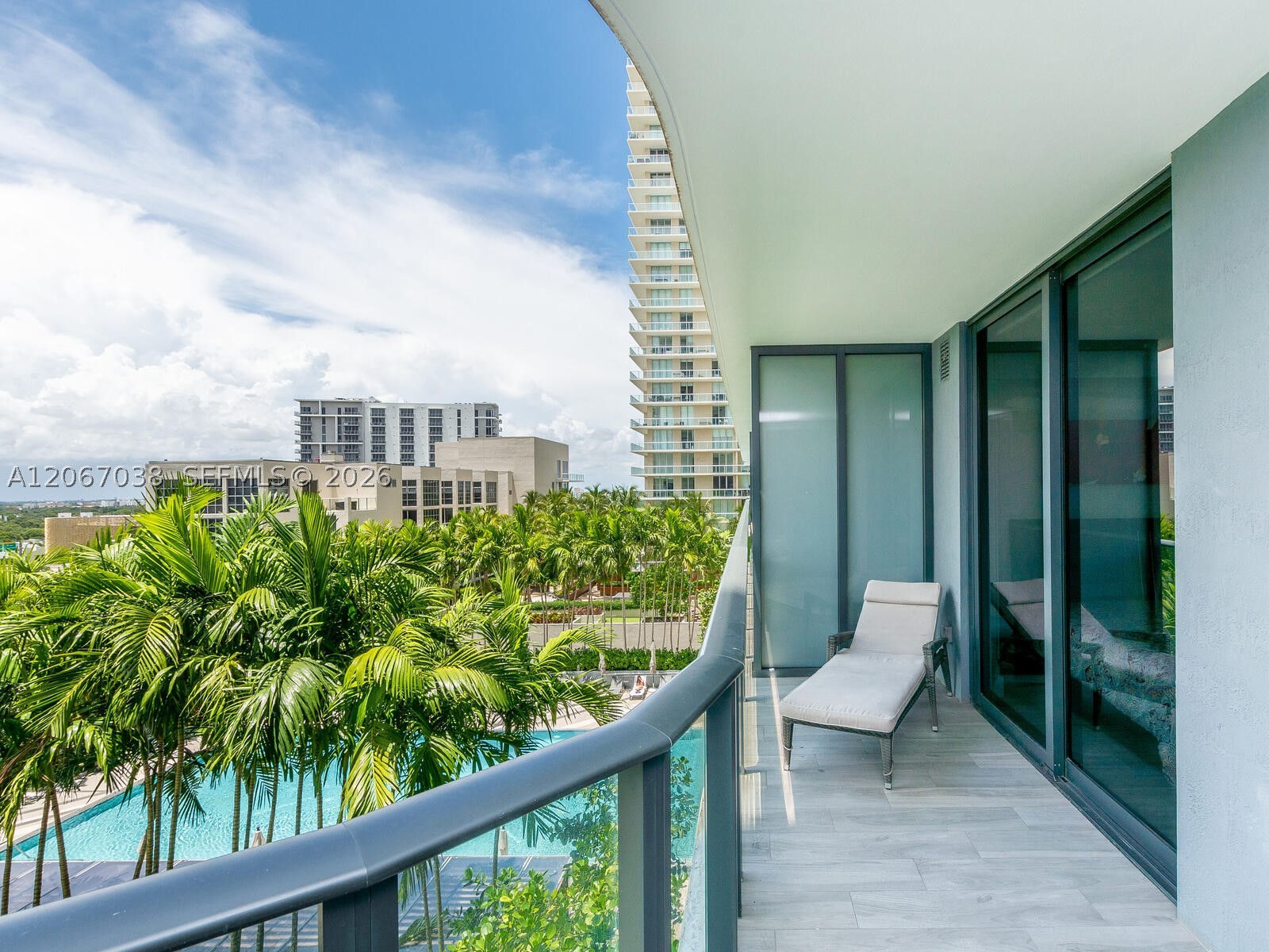121 NE 34th St #1014, Miami FL 33137