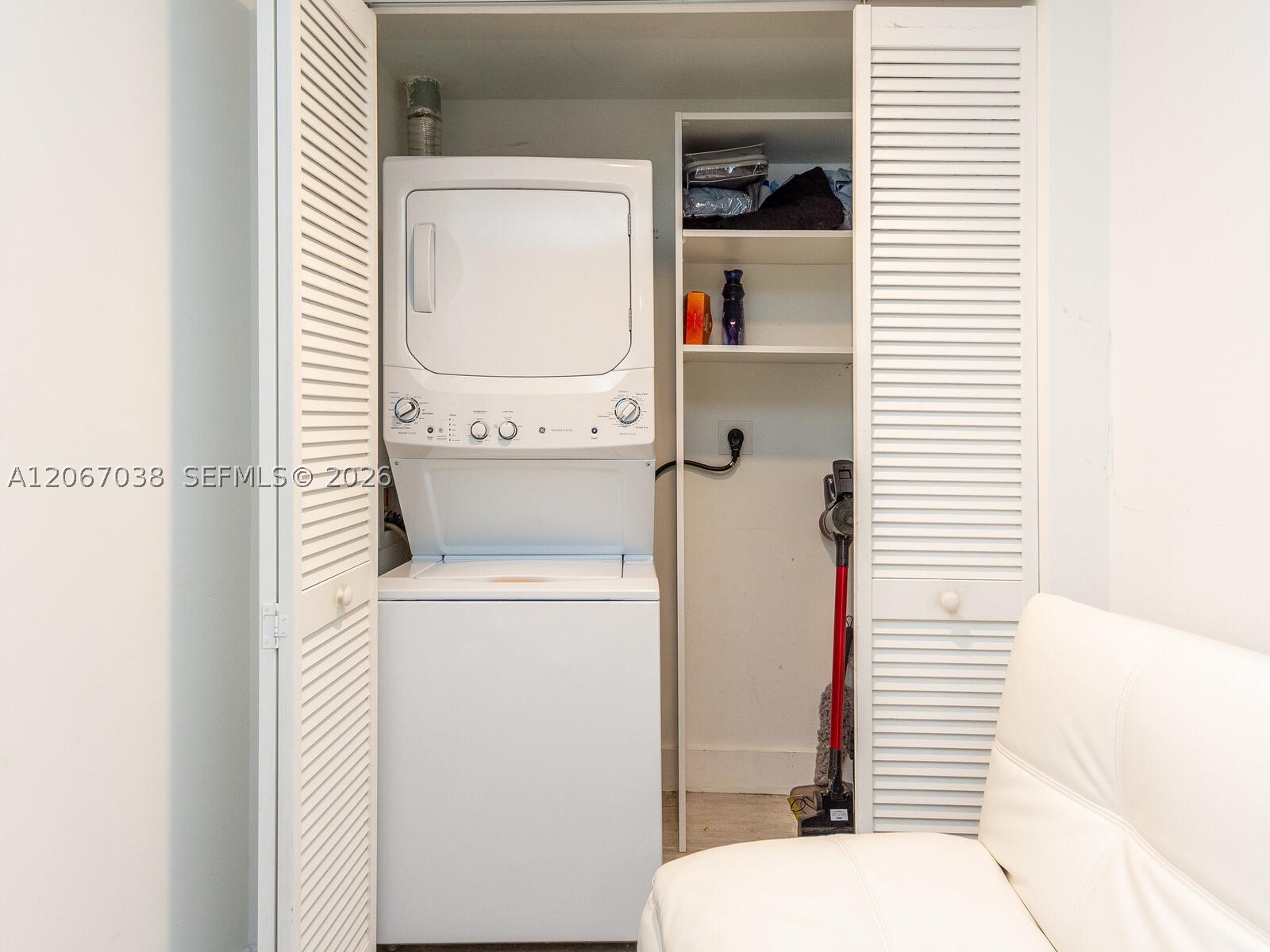 121 NE 34th St #1014, Miami FL 33137