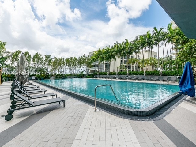 121 NE 34th St #1014, Miami FL 33137