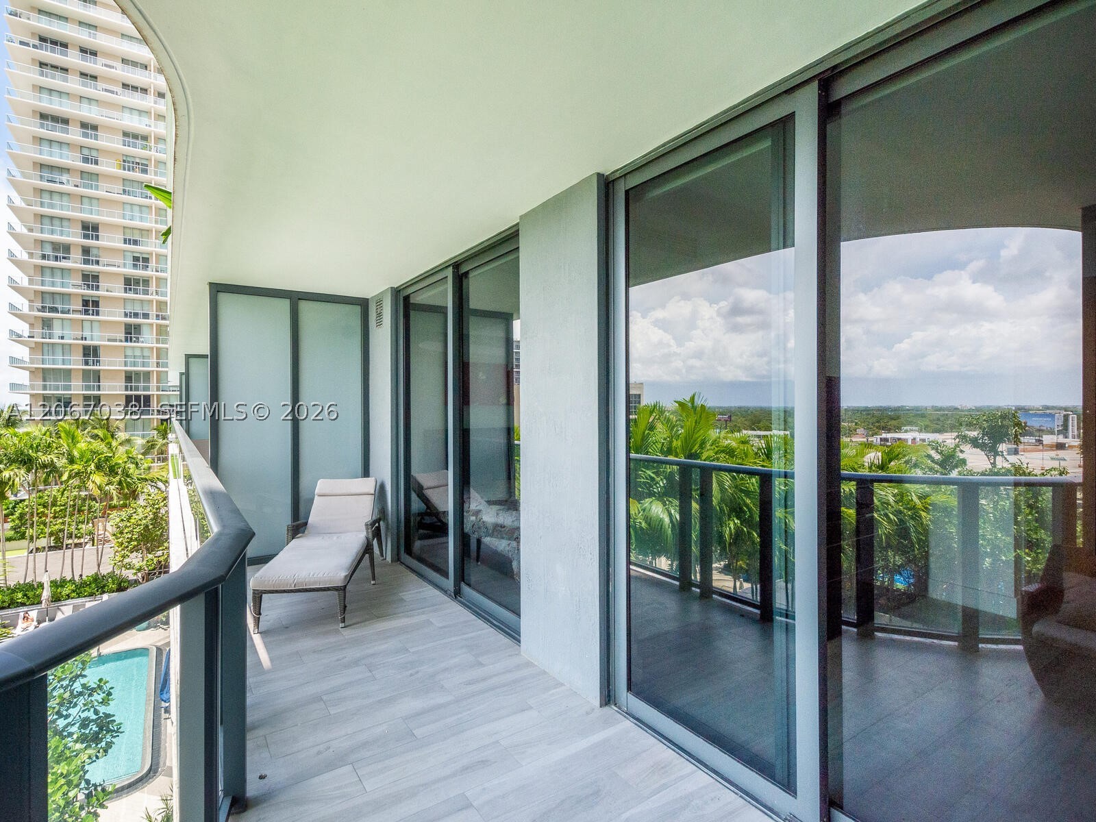 121 NE 34th St #1014, Miami FL 33137
