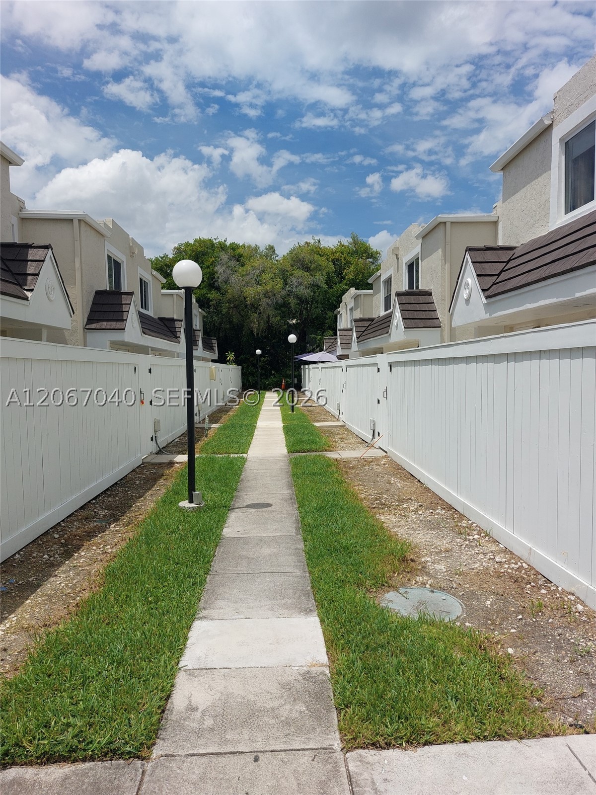 6835 SW 45th Ln, Miami FL 33155