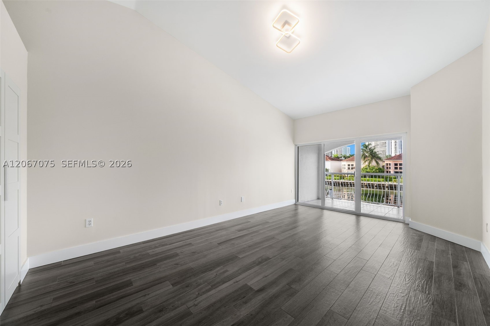 3750 NE 209 Ter, Aventura FL 33180
