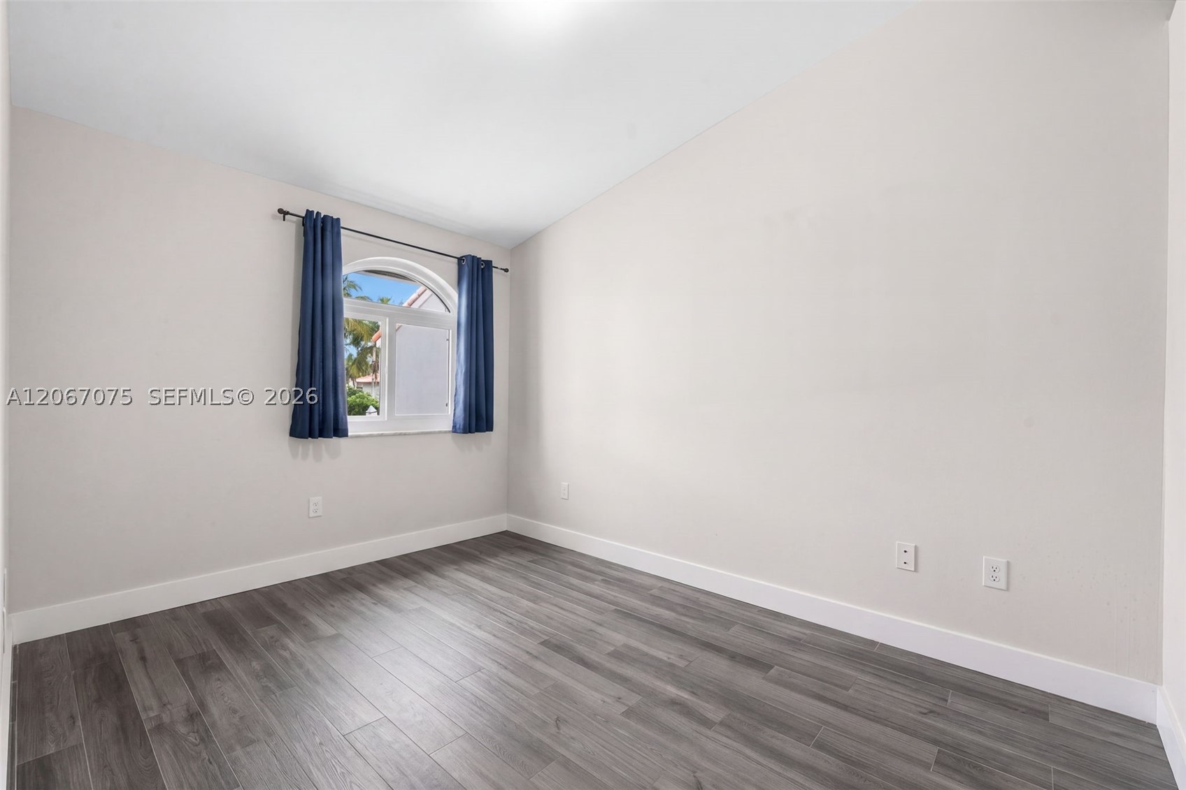3750 NE 209 Ter, Aventura FL 33180