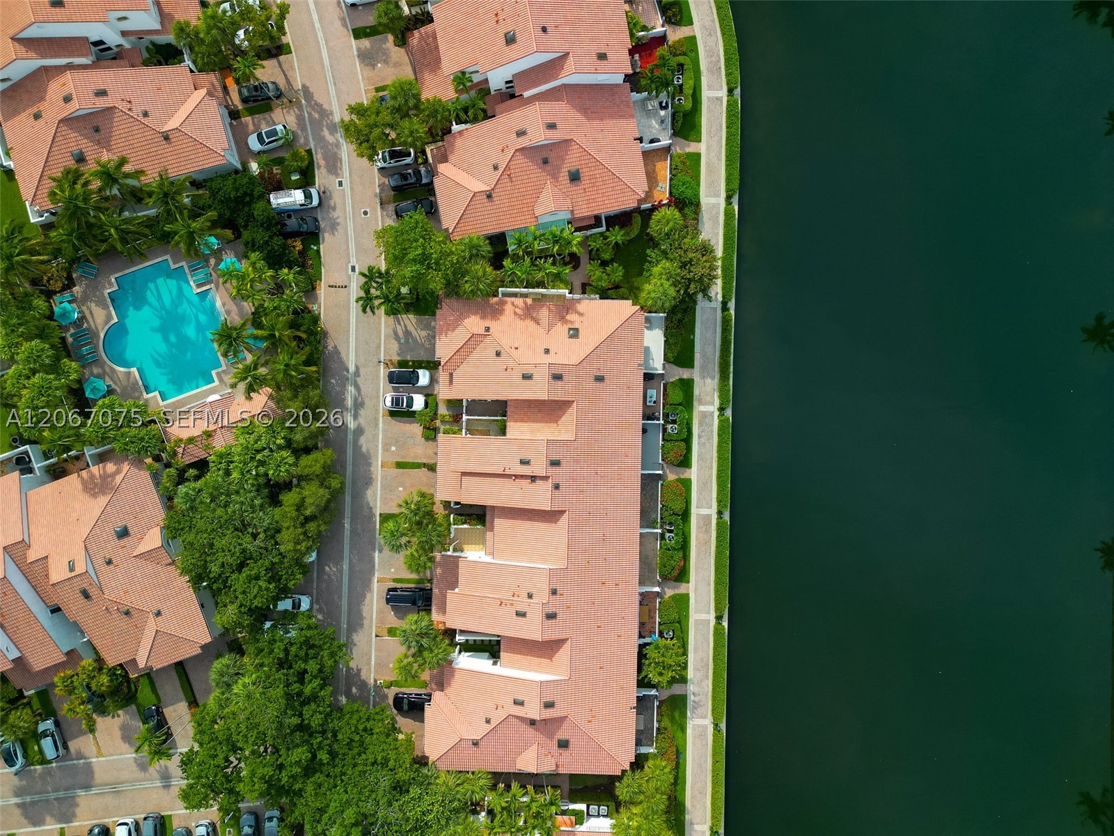 3750 NE 209 Ter, Aventura FL 33180