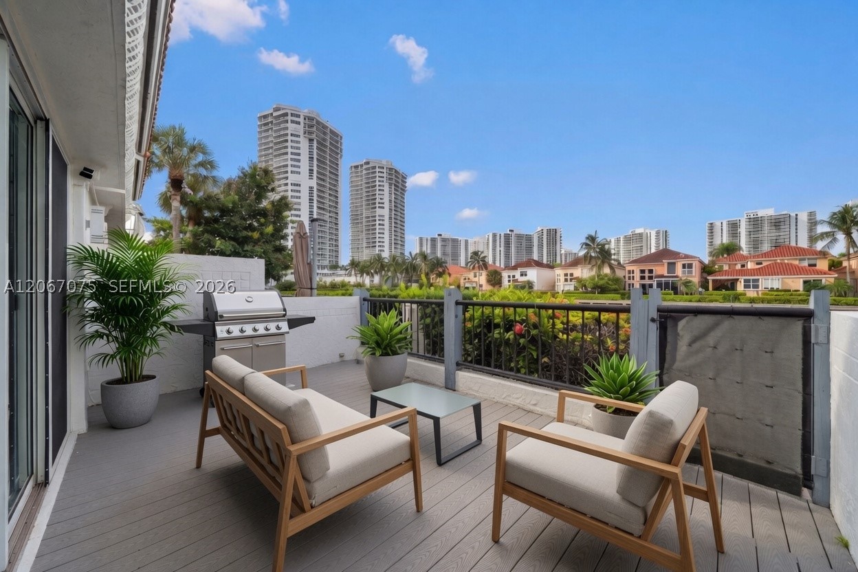 3750 NE 209 Ter, Aventura FL 33180