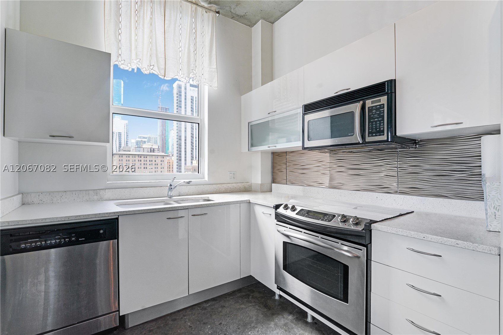 133 NE 2nd Ave #1102, Miami FL 33132
