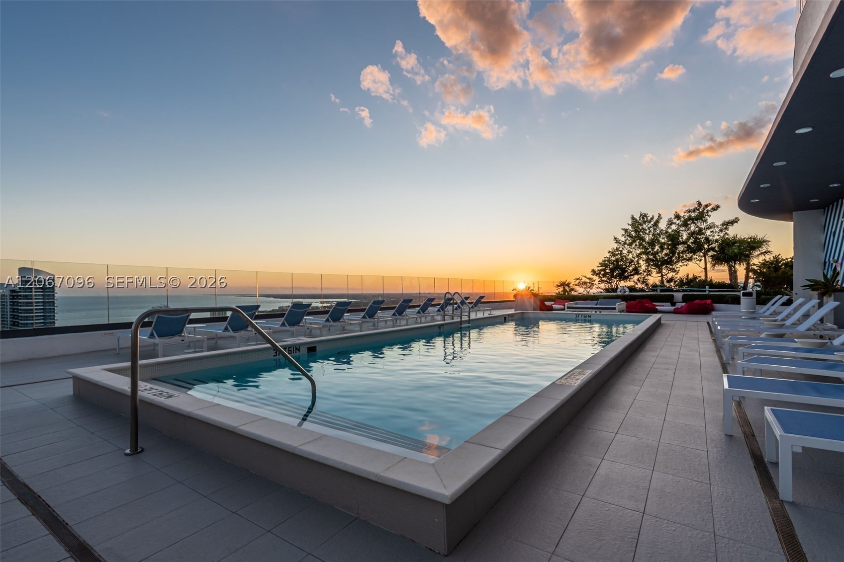 55 SW 9th St #2407, Miami FL 33130