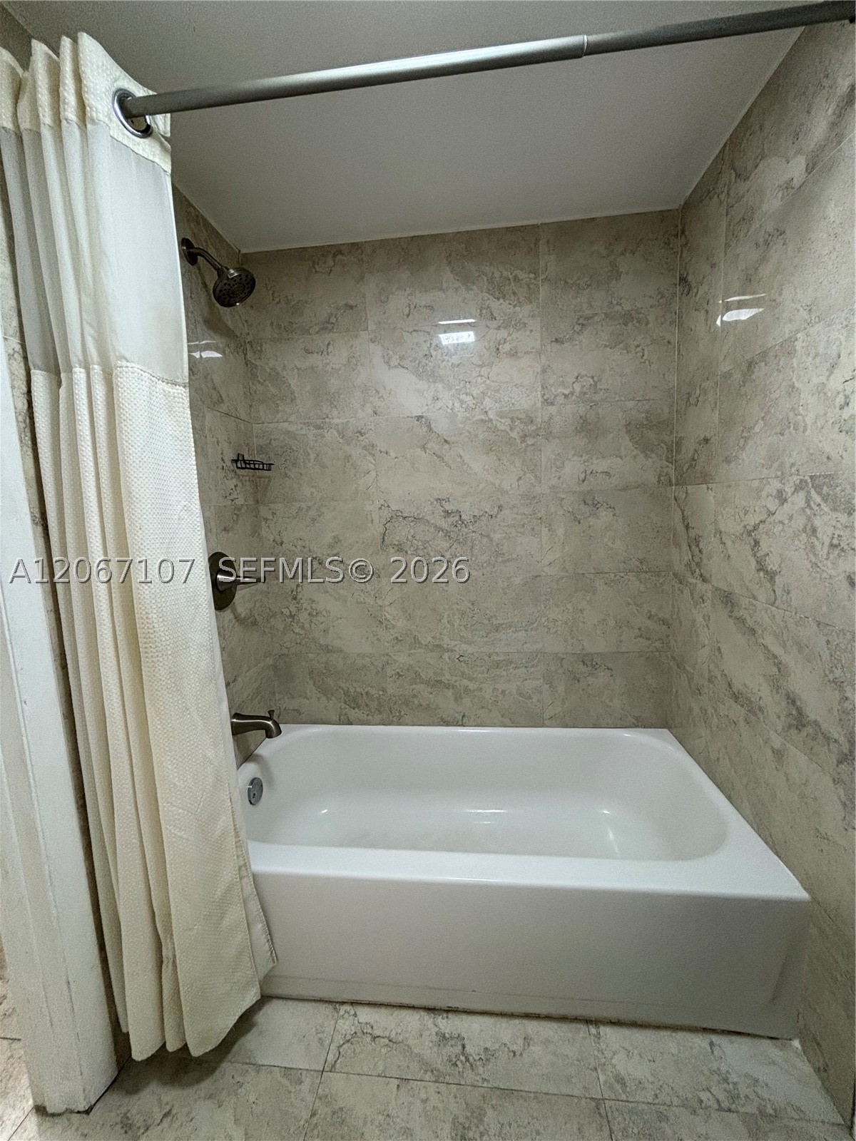 7470 Miami Lakes Dr #B208, Miami Lakes FL 33014