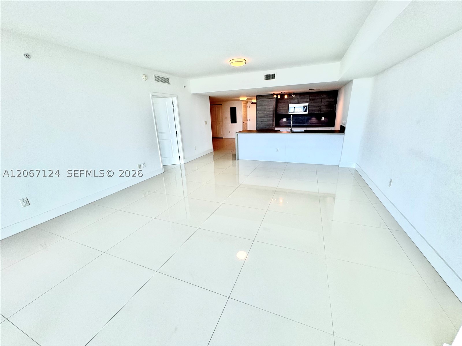 400 Sunny Isles Blvd #1221, Sunny Isles Beach FL 33160