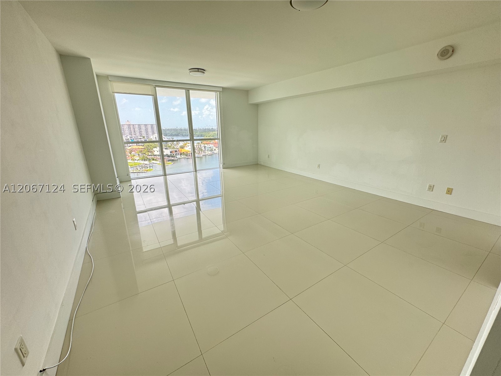 400 Sunny Isles Blvd #1221, Sunny Isles Beach FL 33160