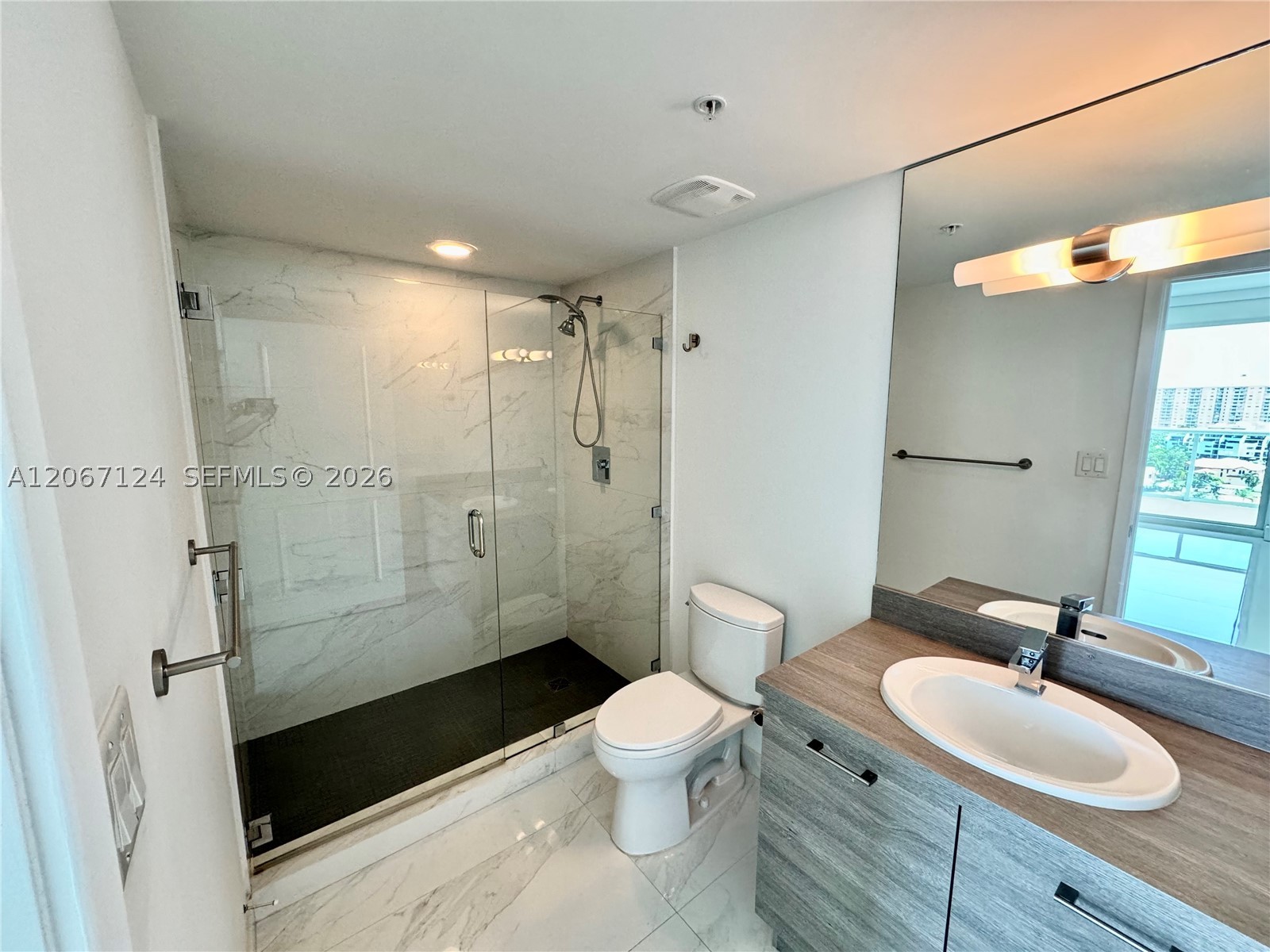 400 Sunny Isles Blvd #1221, Sunny Isles Beach FL 33160