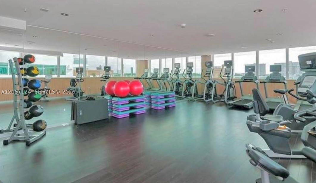 400 Sunny Isles Blvd #1221, Sunny Isles Beach FL 33160