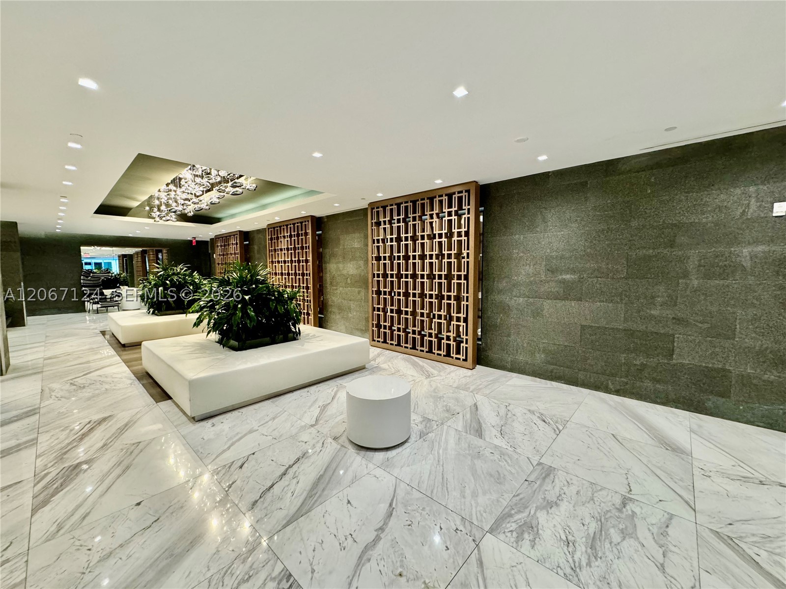 400 Sunny Isles Blvd #1221, Sunny Isles Beach FL 33160