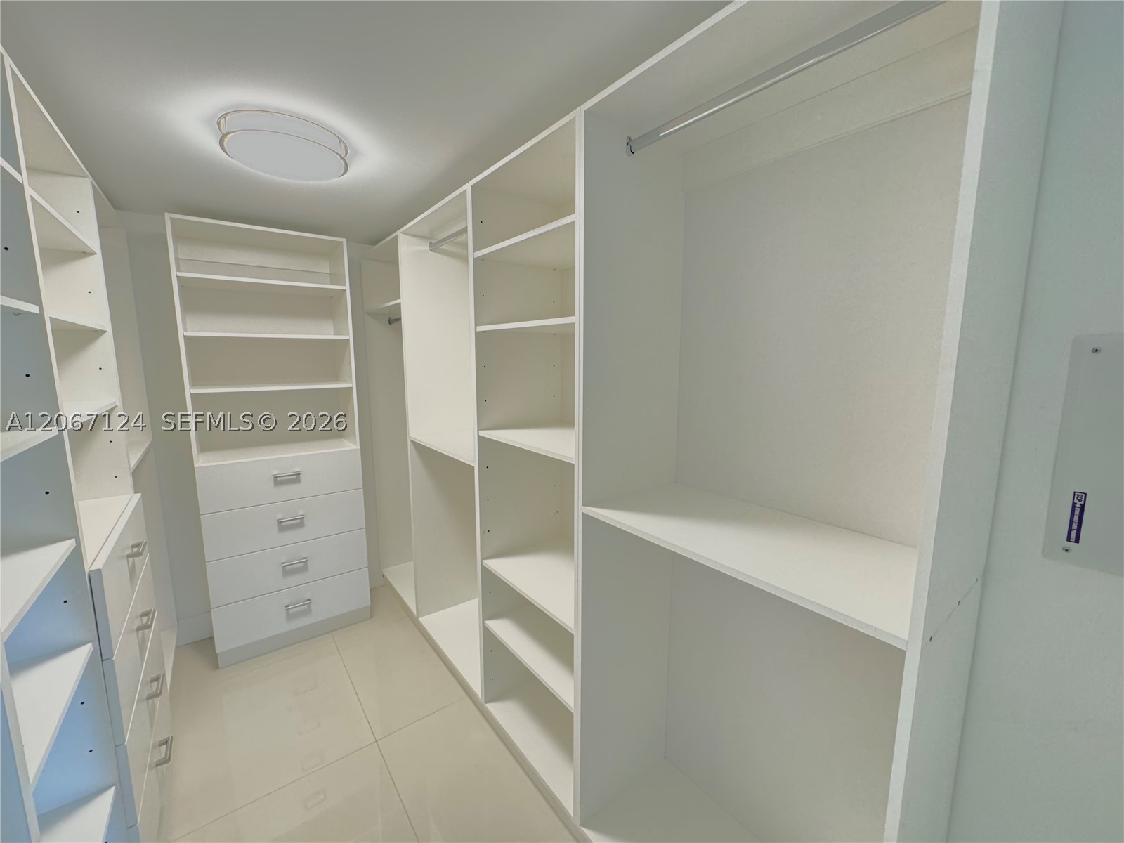 400 Sunny Isles Blvd #1221, Sunny Isles Beach FL 33160