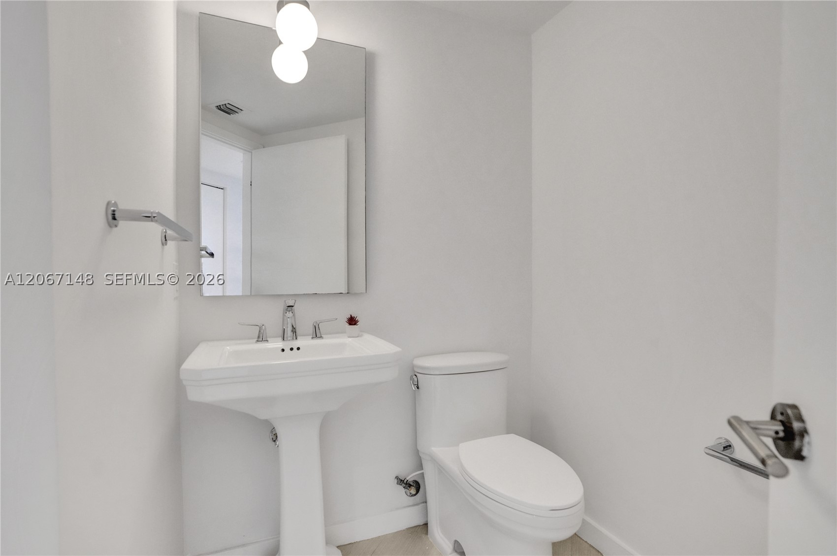 1010 SW 2nd Ave #1708, Miami FL 33130