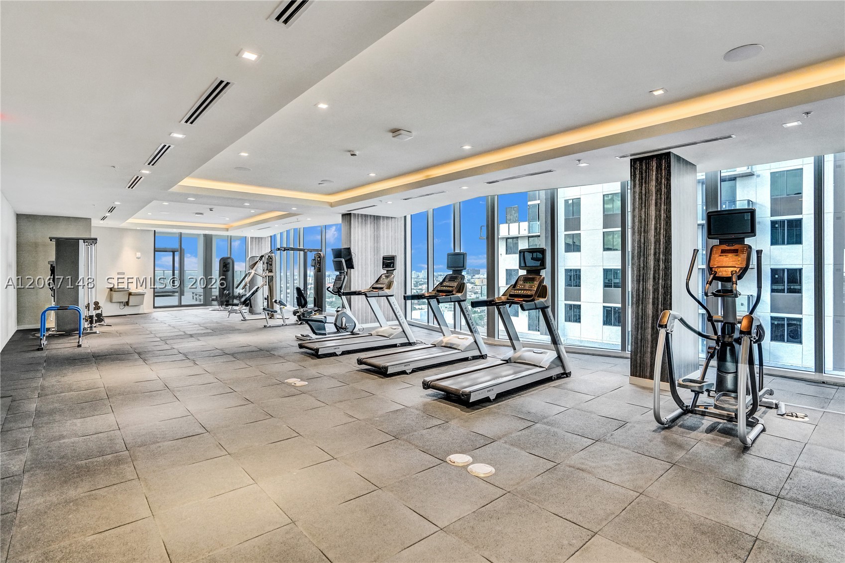 1010 SW 2nd Ave #1708, Miami FL 33130