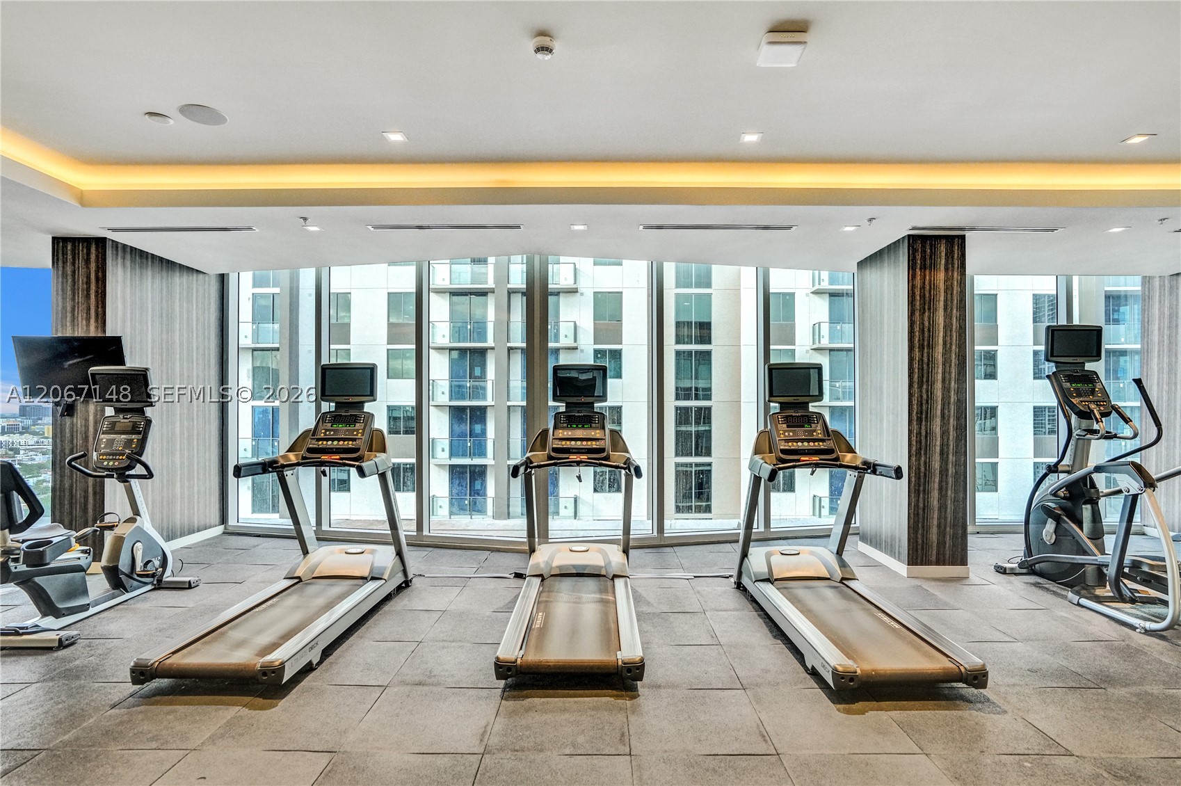 1010 SW 2nd Ave #1708, Miami FL 33130