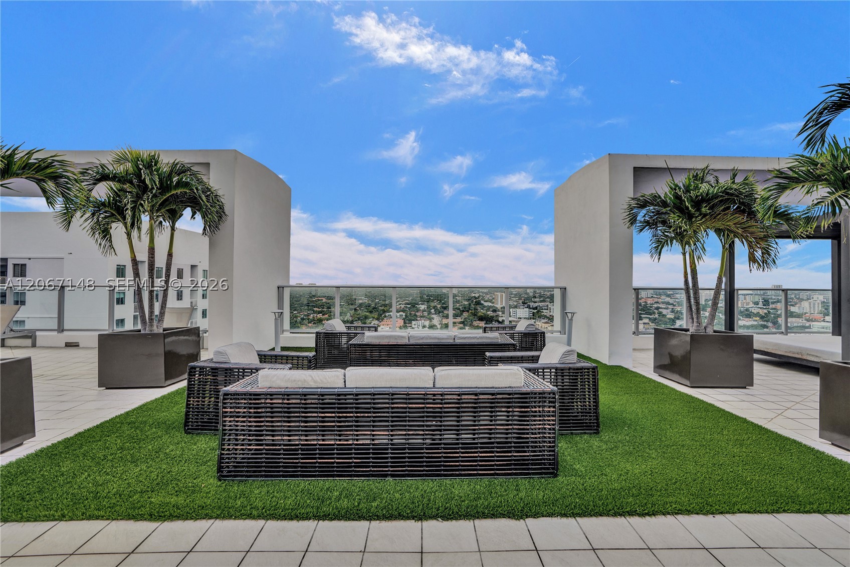 1010 SW 2nd Ave #1708, Miami FL 33130