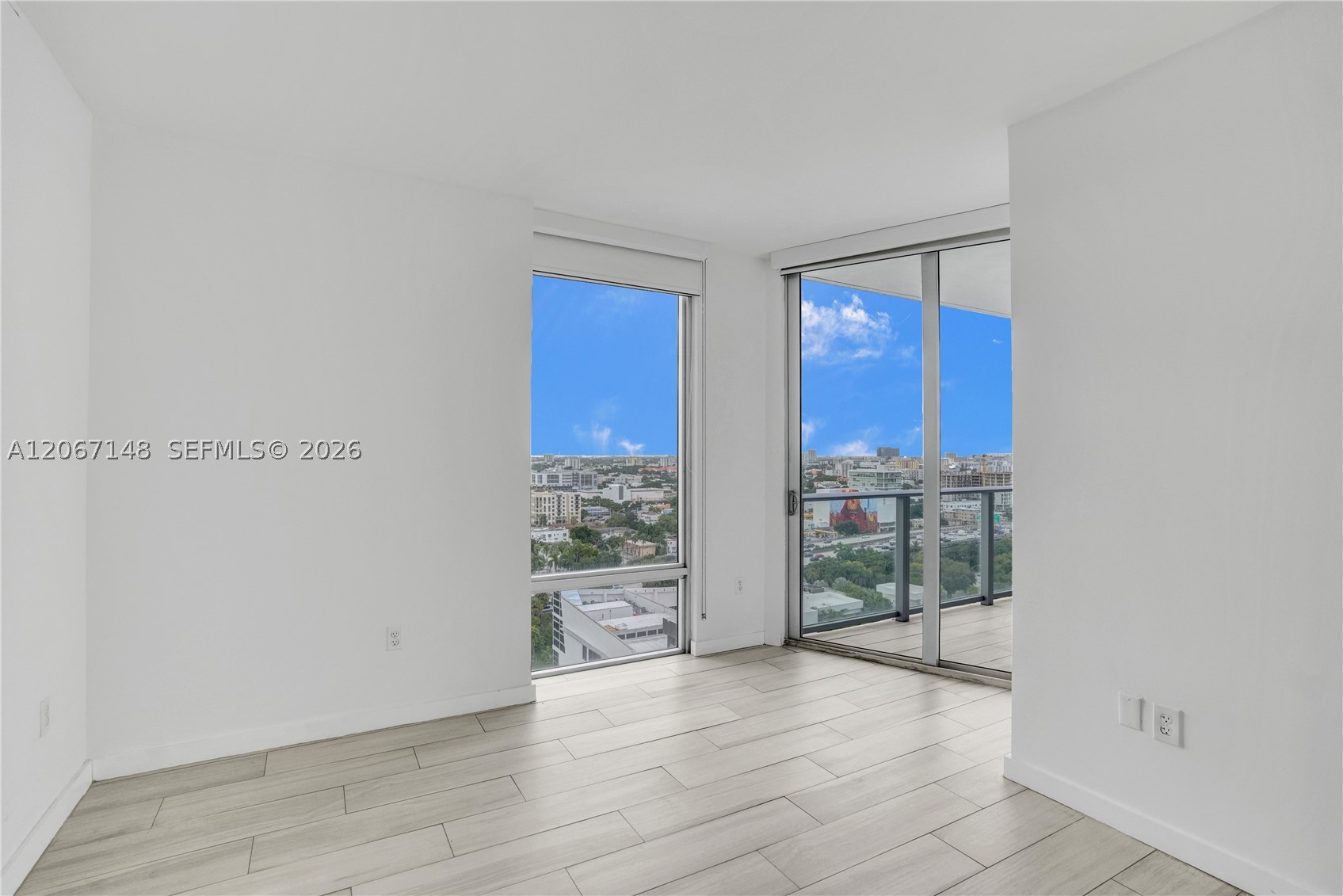 1010 SW 2nd Ave #1708, Miami FL 33130