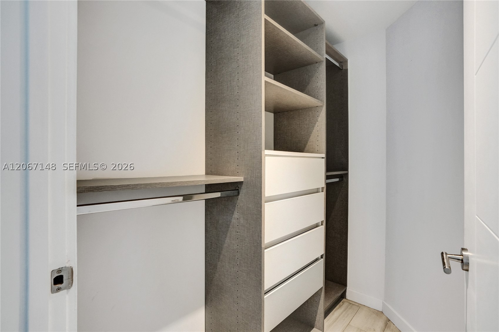 1010 SW 2nd Ave #1708, Miami FL 33130