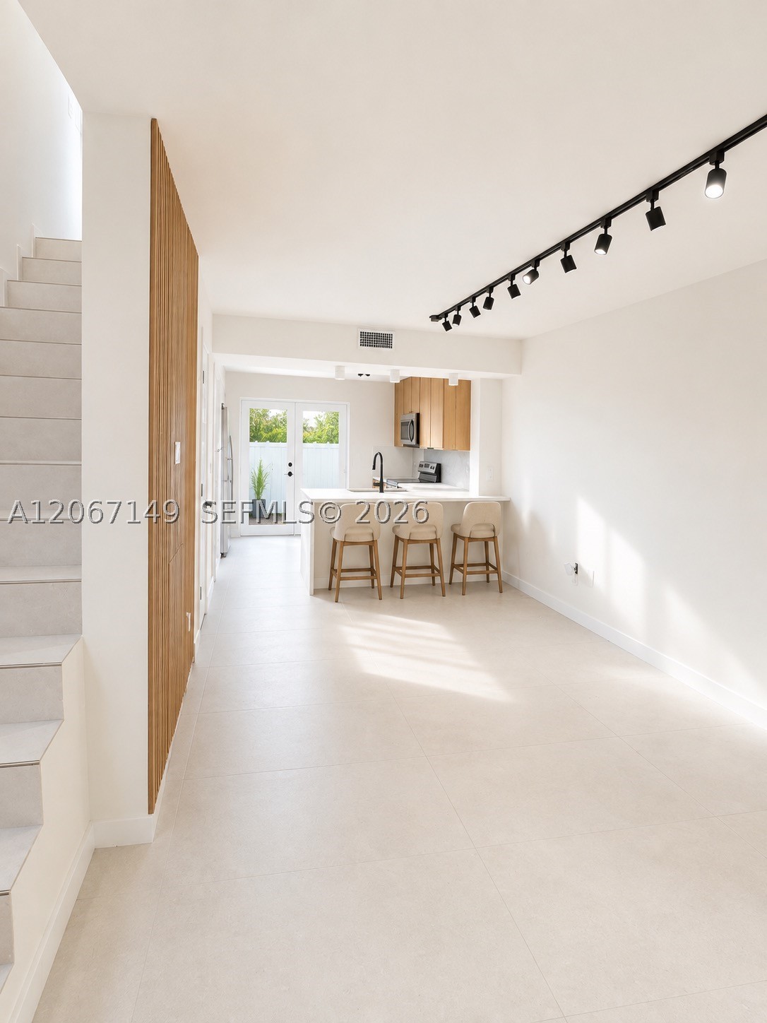 1220 Euclid Ave #2, Miami Beach FL 33139