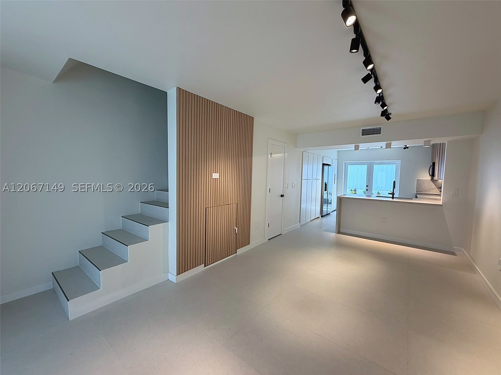 1220 Euclid Ave #2, Miami Beach FL 33139