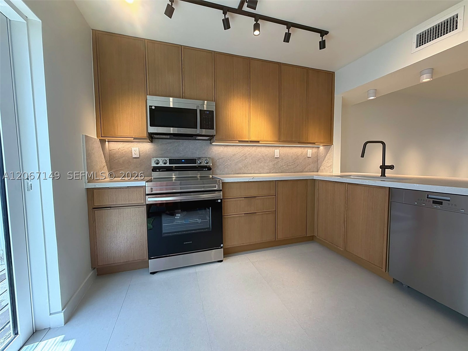 1220 Euclid Ave #2, Miami Beach FL 33139