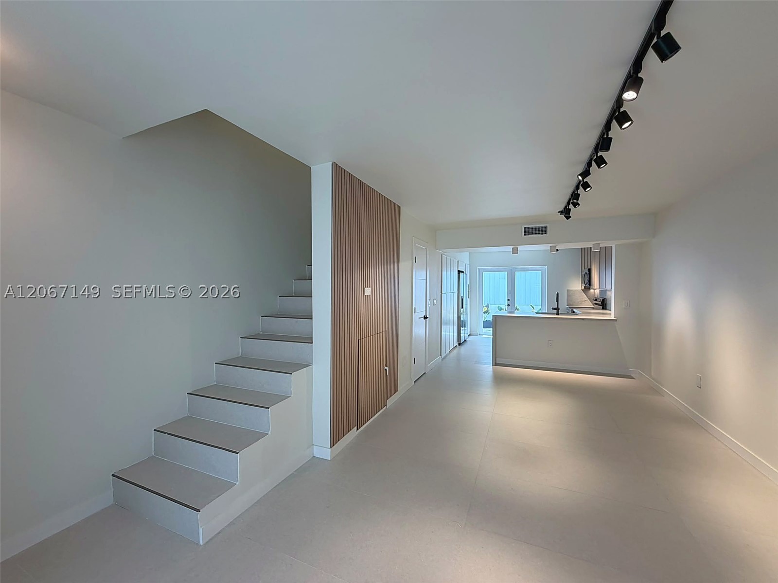 1220 Euclid Ave #2, Miami Beach FL 33139