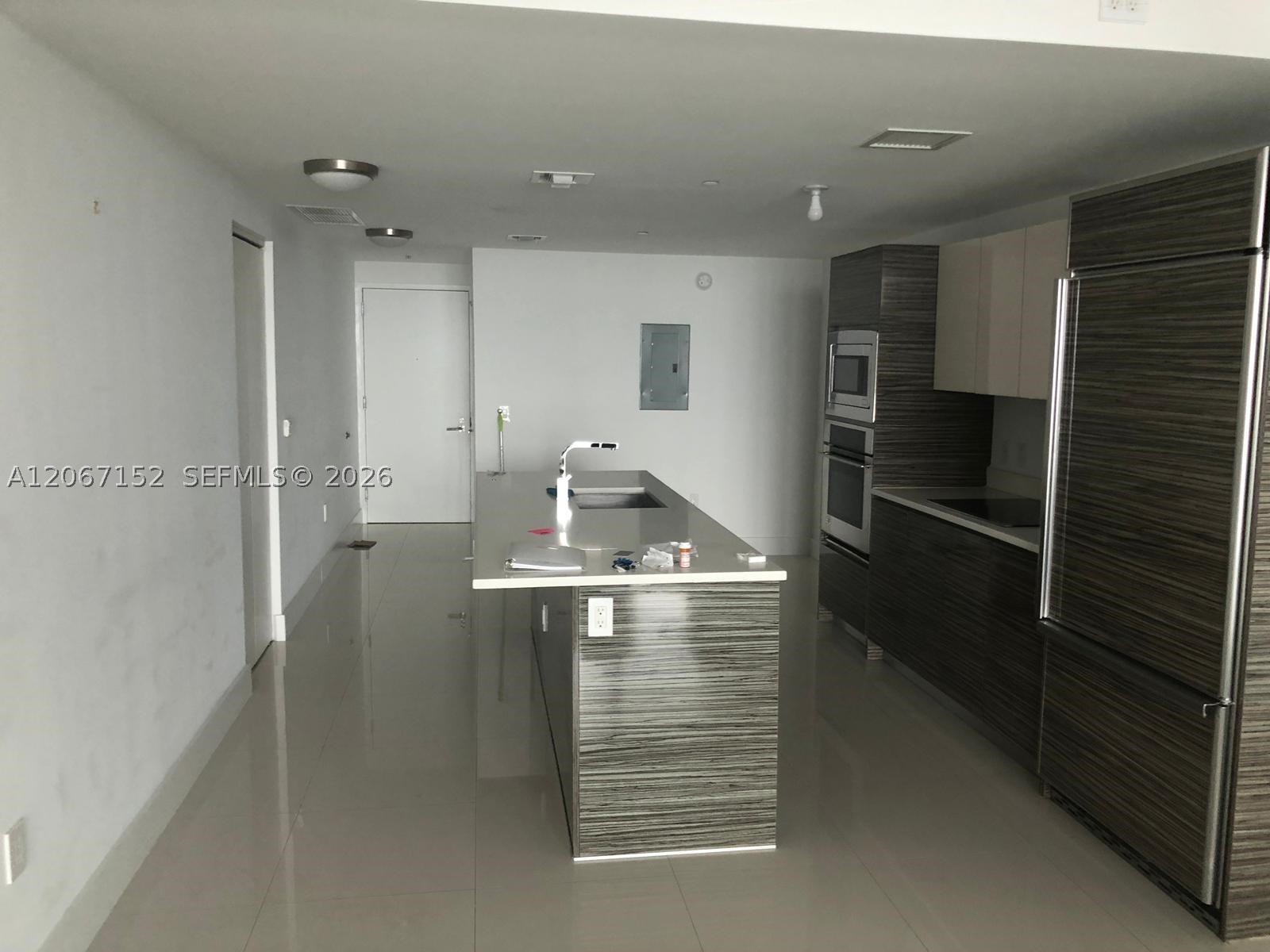460 NE 28th ST #1102, Miami FL 33132