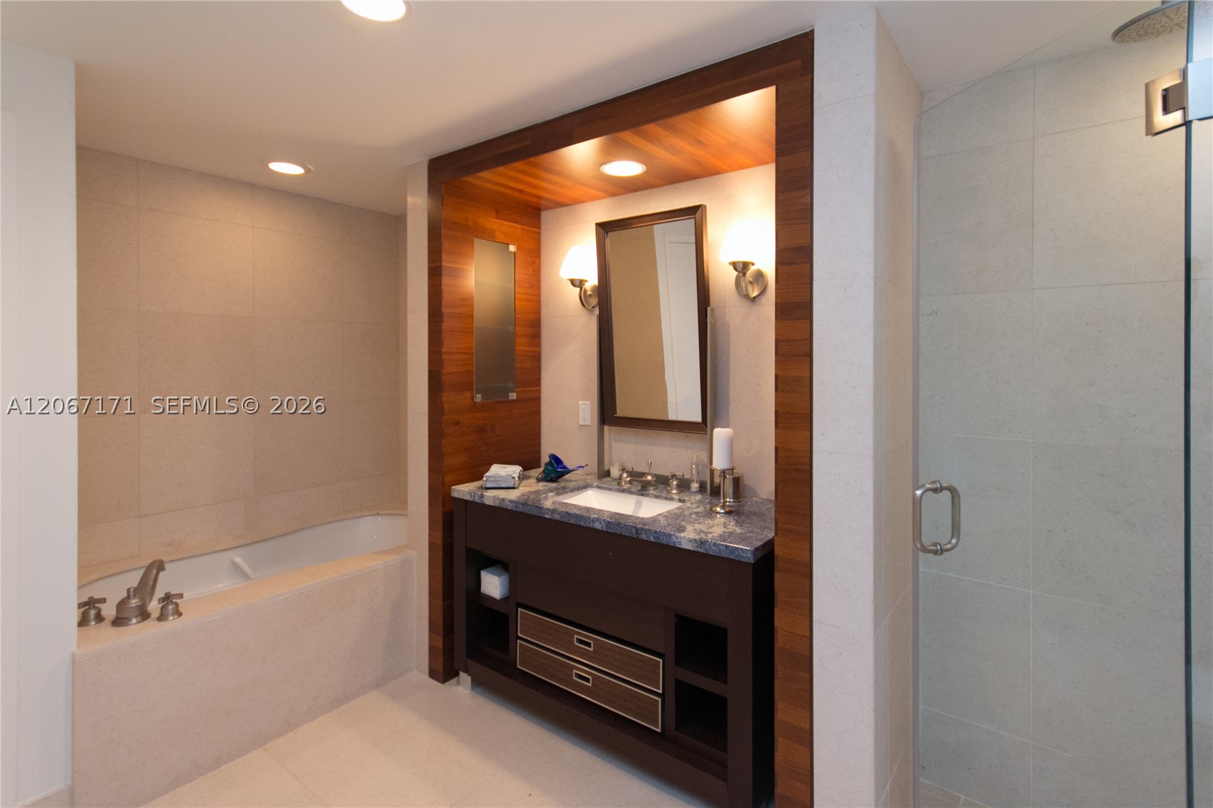 6799 Collins Ave #1103, Miami Beach FL 33141