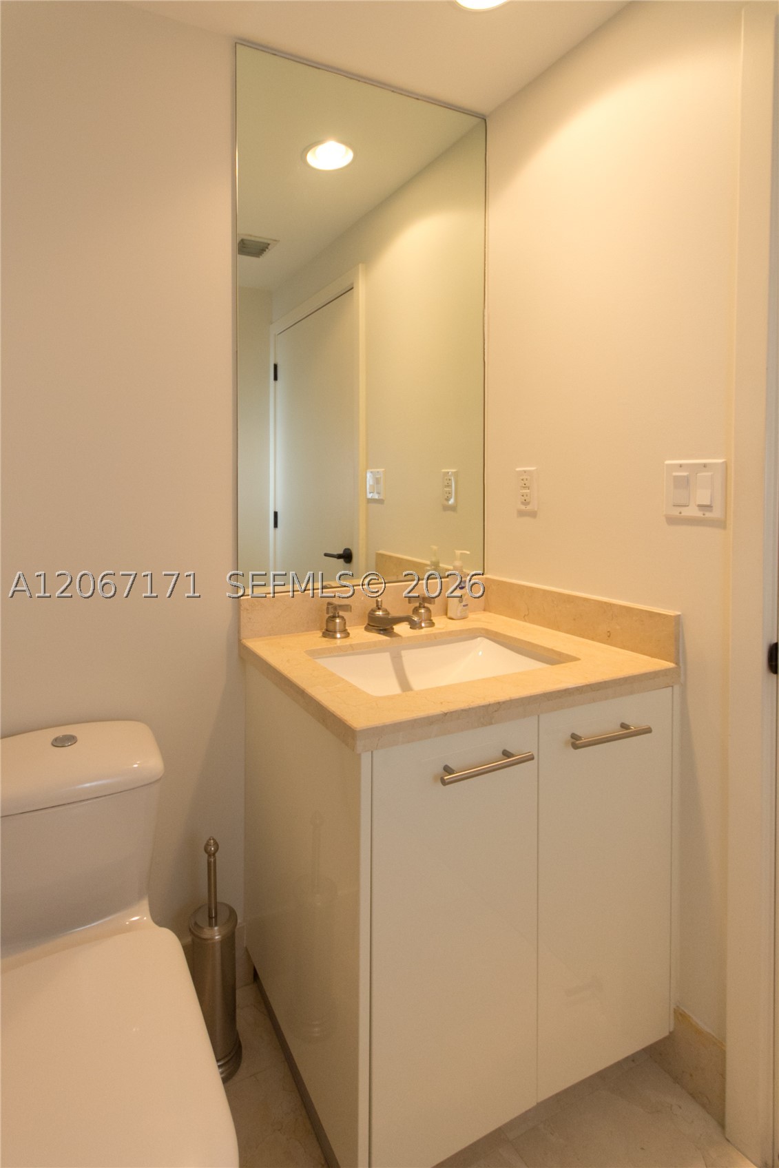 6799 Collins Ave #1103, Miami Beach FL 33141