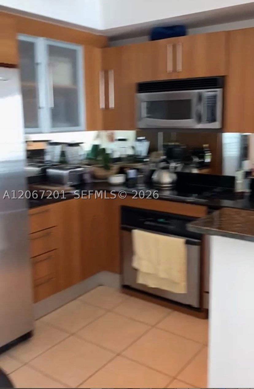 325 S Biscayne Blvd #4214, Miami FL 33131