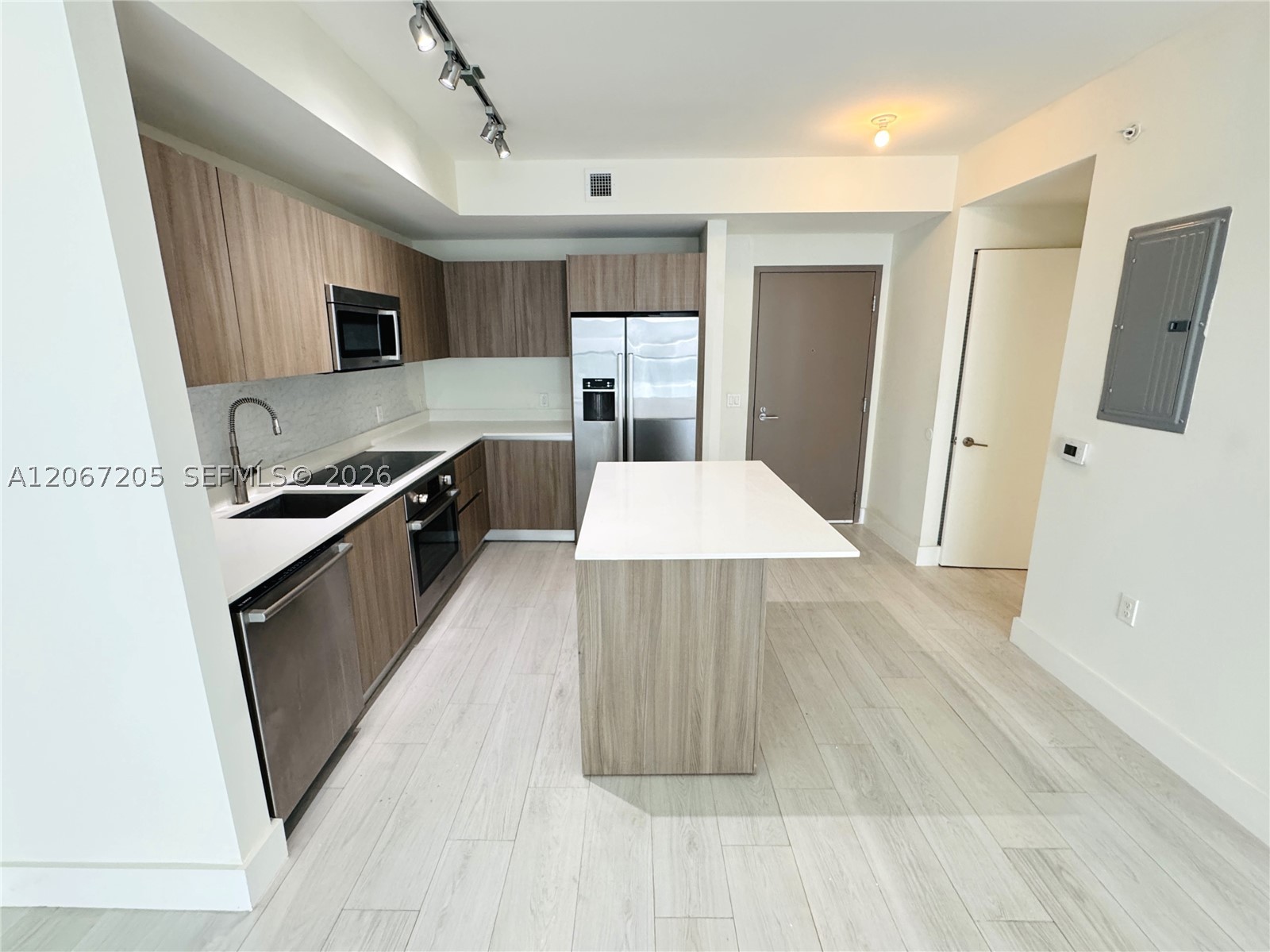 201 SW 17th Rd #603, Miami FL 33129
