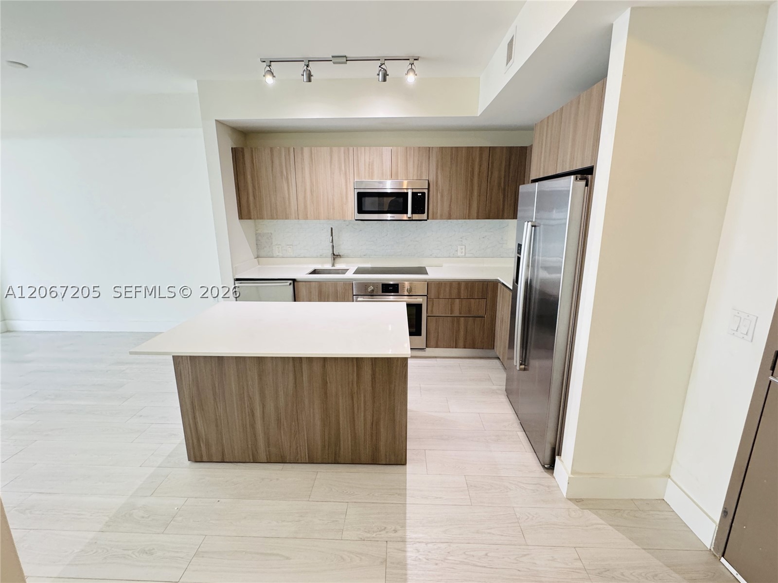201 SW 17th Rd #603, Miami FL 33129