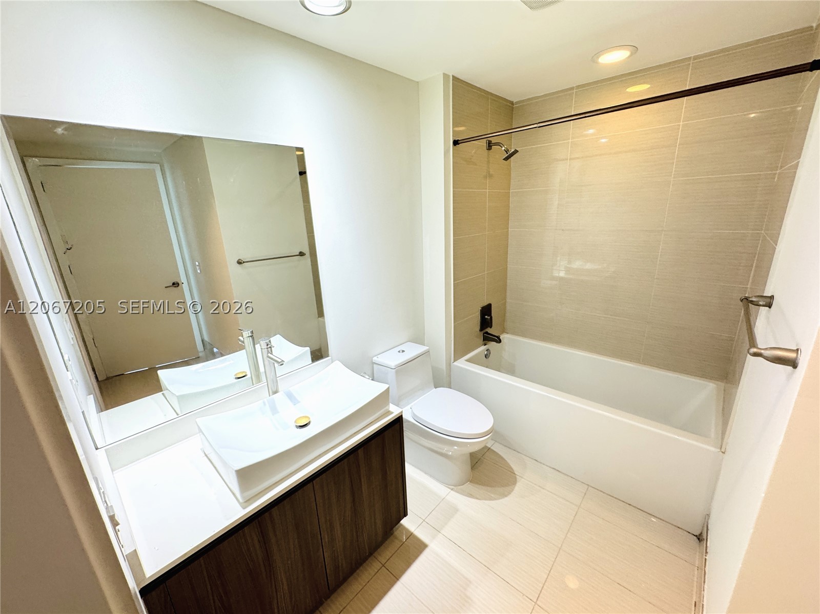 201 SW 17th Rd #603, Miami FL 33129