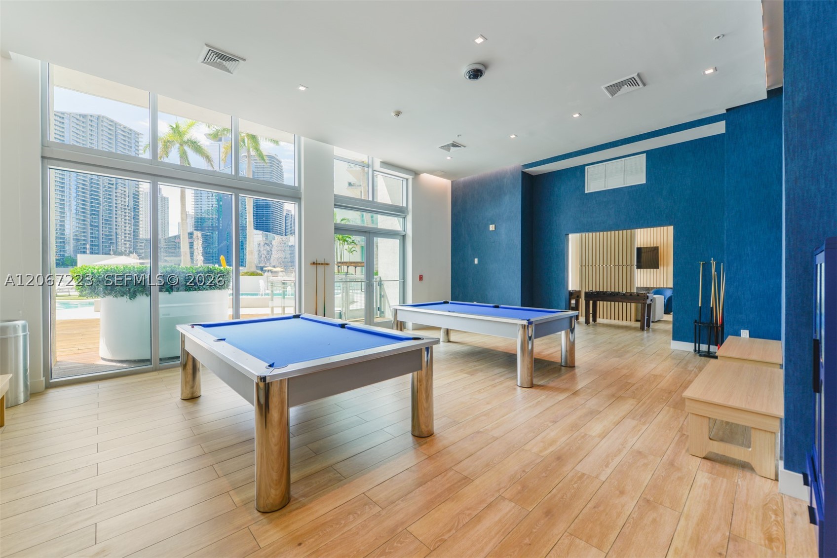 90 SW 3rd St #2501, Miami FL 33130