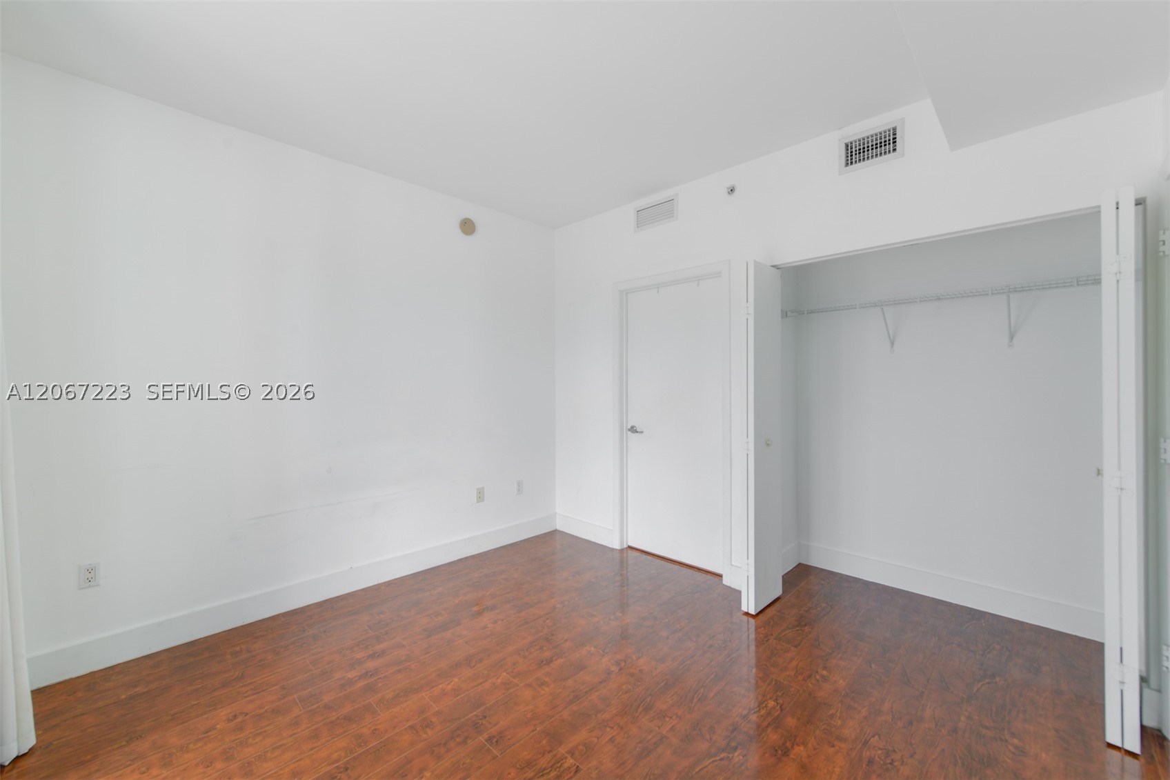 90 SW 3rd St #2501, Miami FL 33130