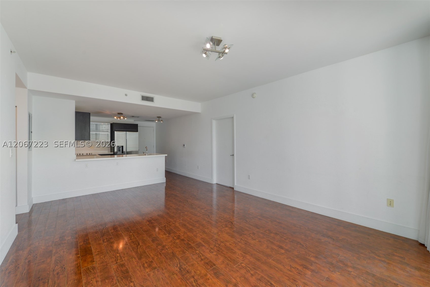 90 SW 3rd St #2501, Miami FL 33130