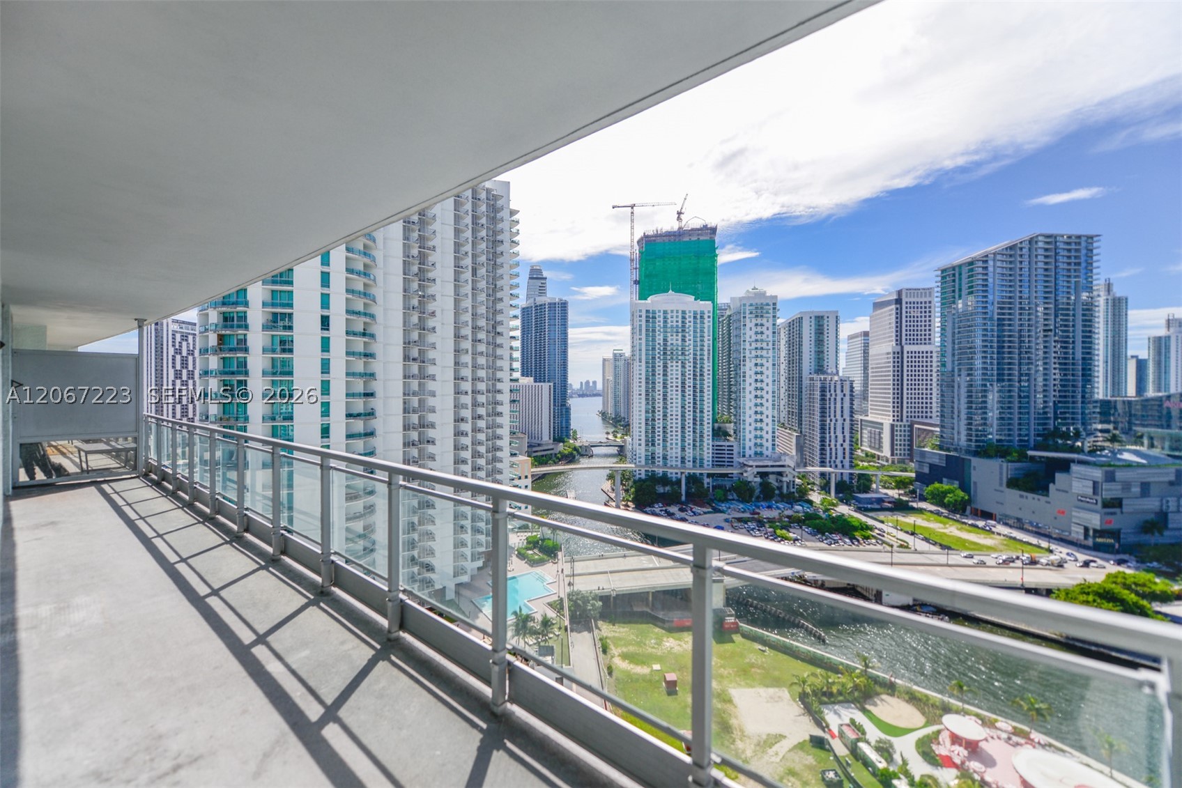 90 SW 3rd St #2501, Miami FL 33130