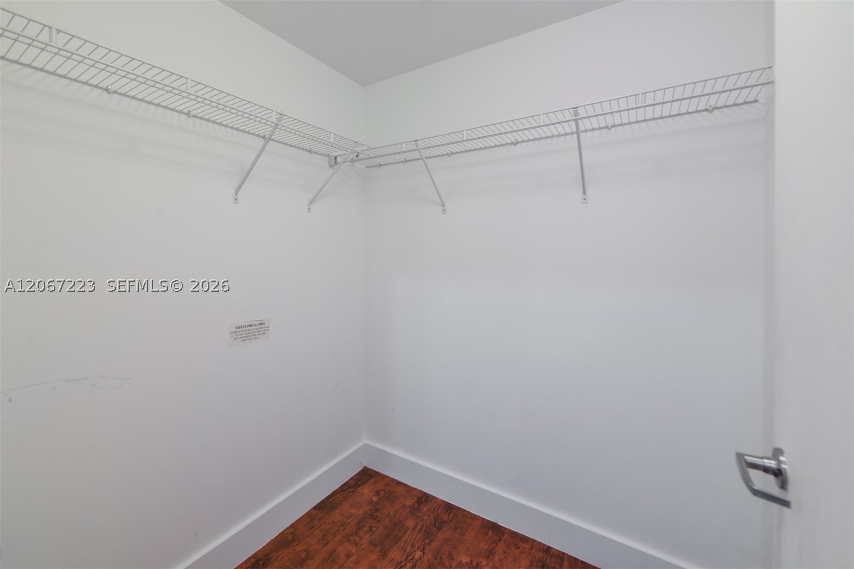 90 SW 3rd St #2501, Miami FL 33130